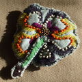 w) Broches / Pin