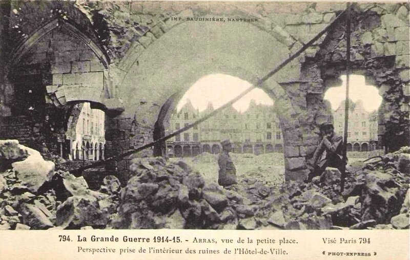 Arras ruines Hôtel-de-Ville 1914