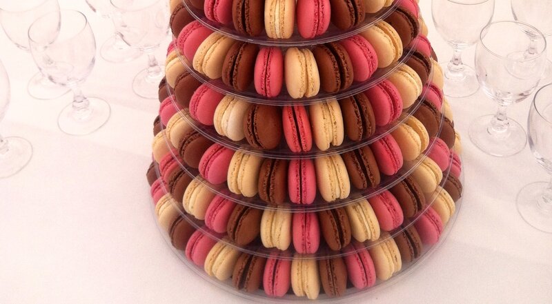 Côté innovation, le chef parisien doublement étoilé du Mandarin Impérial Thierry Marx crée et revisite les grands classiques de la pâtisserie.