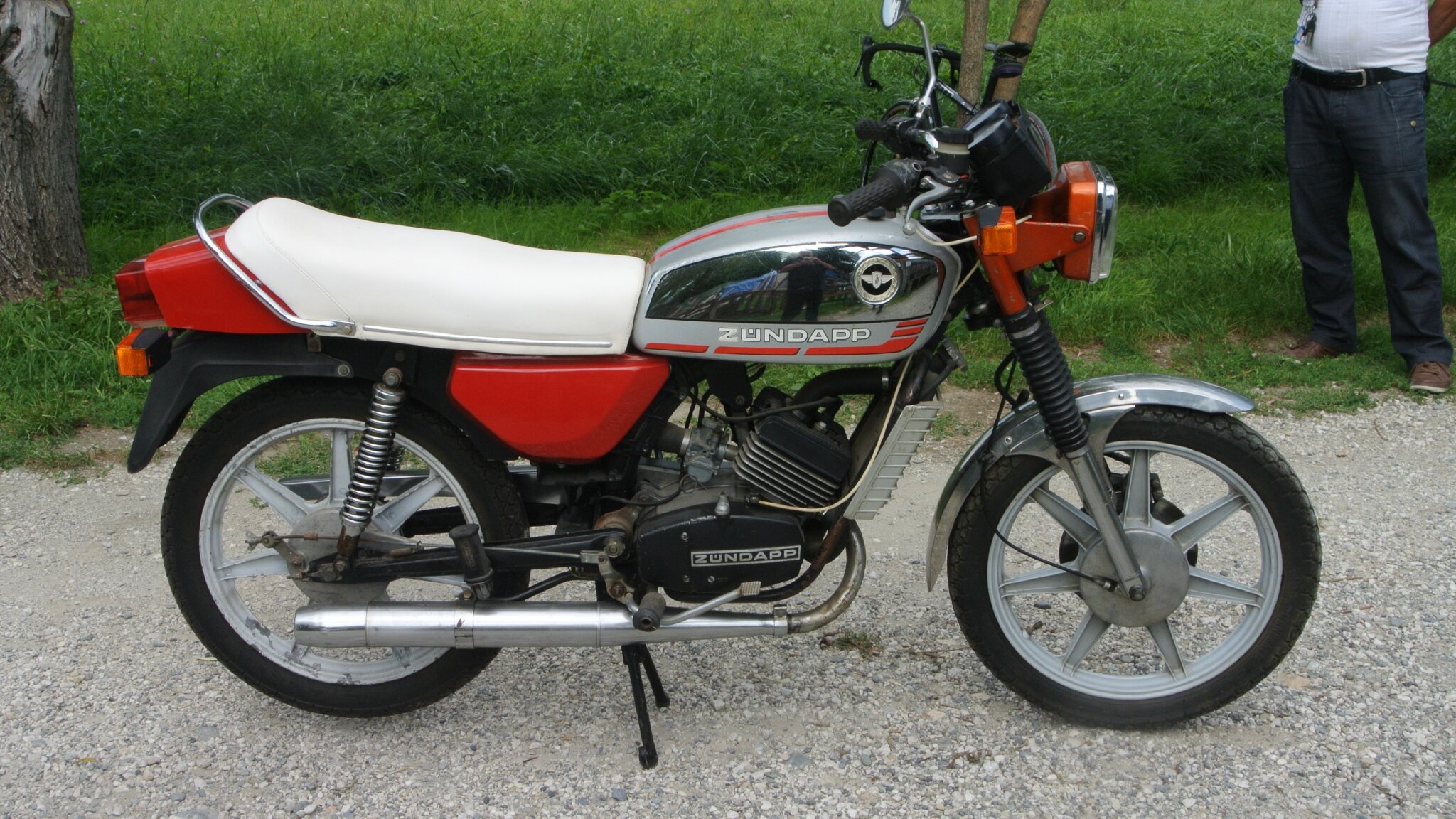 ZUNDAPP 50 KS Watercooled .Type 53005 . Année 1983 pays