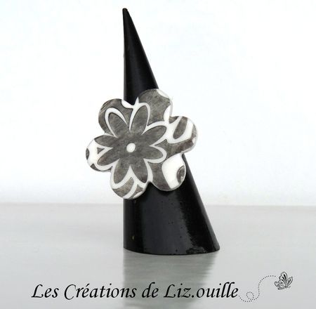 Bague_Flower_Banc___noir