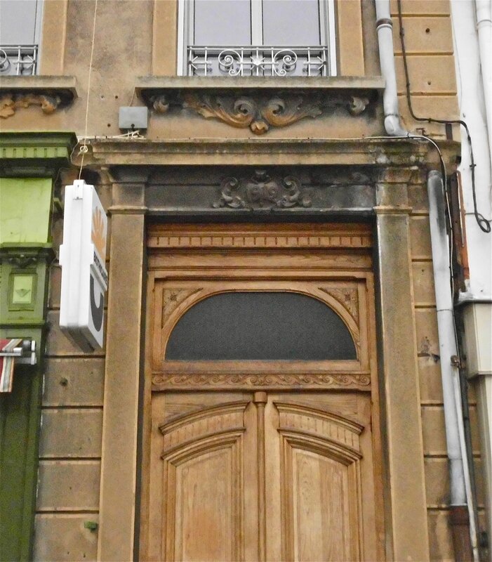 5 rue Sadi-Carnot St-Chamond porte