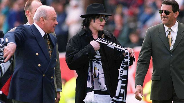 Un jour dans la vie de Michael Jackson - Page 2 85505103