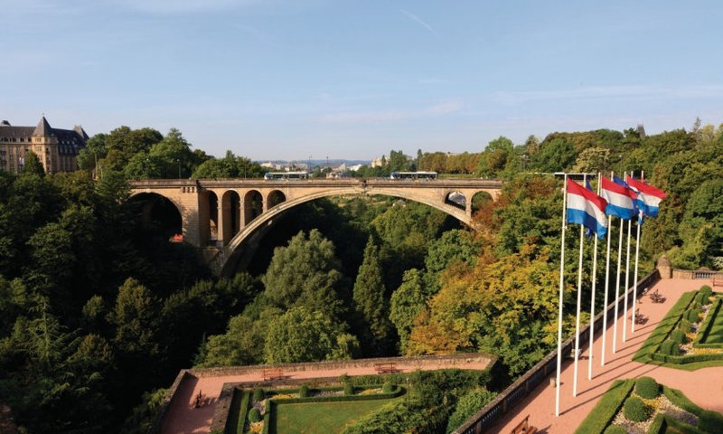 Photo-luxembourg-ville-pont-adolphe