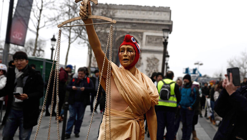 9325ce9ccb5f13eeac7a04ac0fb790e4-gilets-jaunes-un-francais-sur-deux-seulement-pense-que-le-gouvernement-tiendra-compte-du-grand-debat