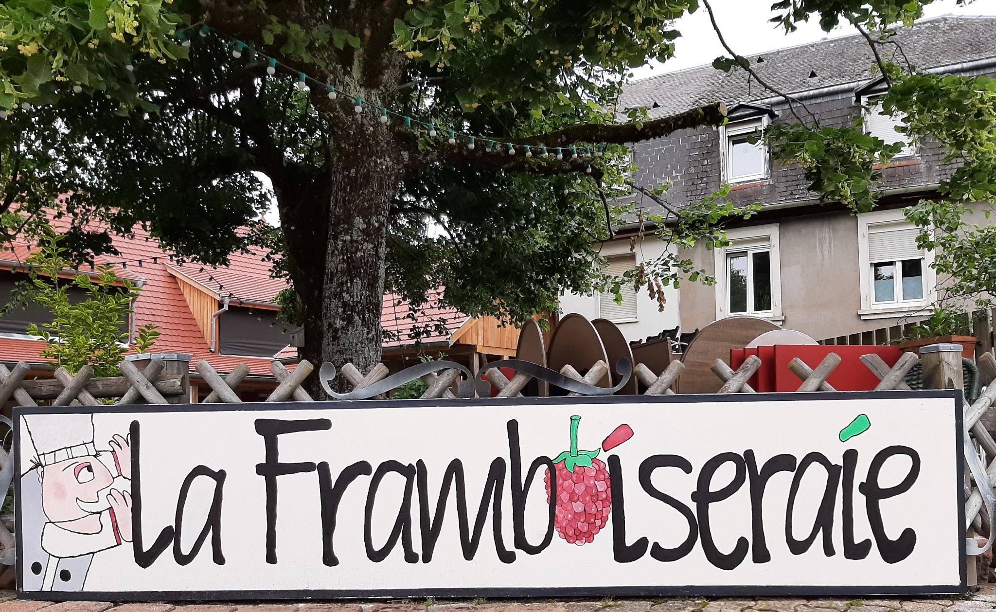 LA FRAMBOISERAIE OUVRE LE PREMIER JUILLET Histoires et traditions de