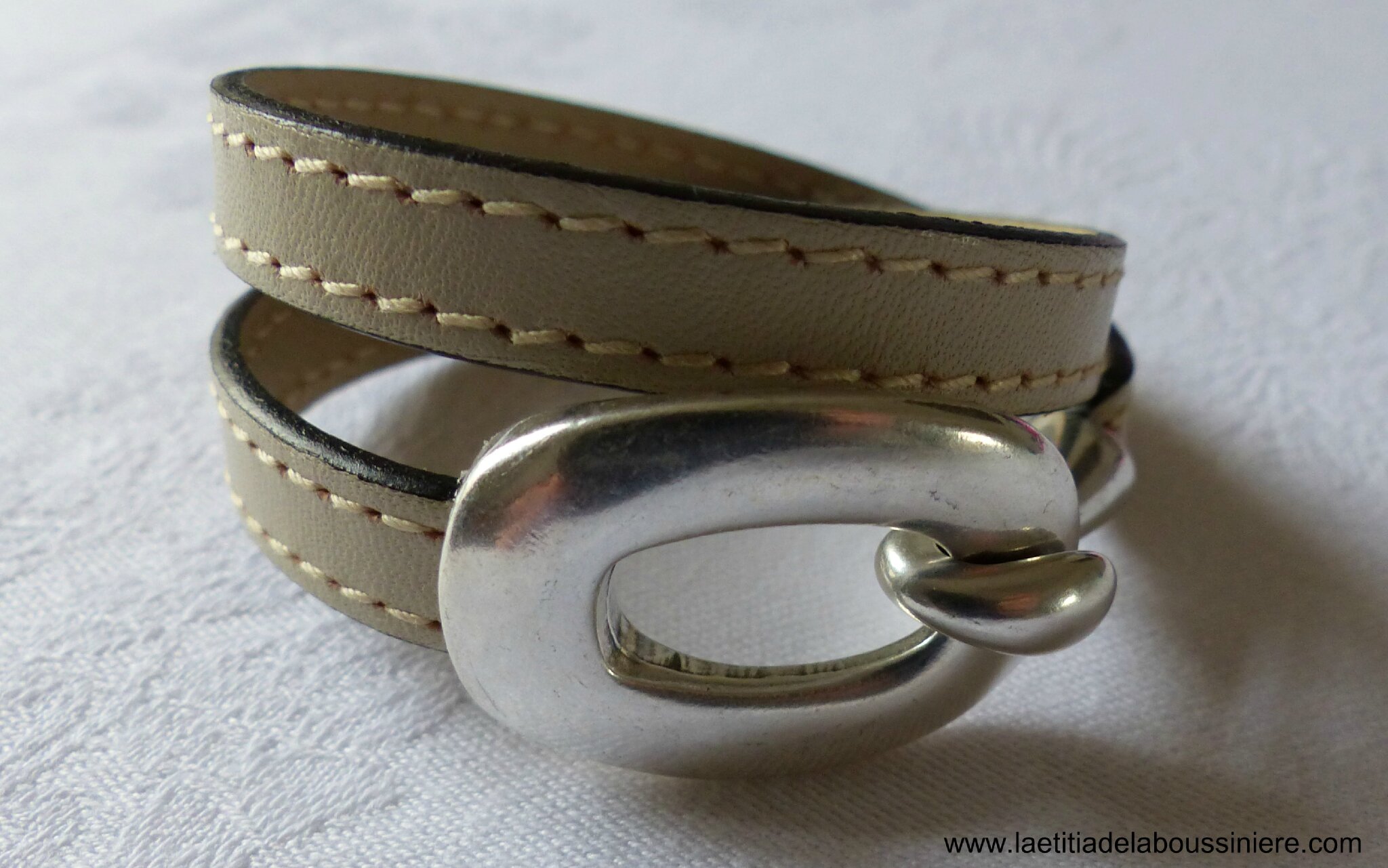 Bracelet Boucle (taupe)-003