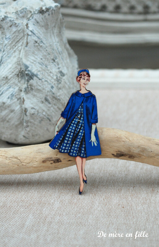 dame manteau bleue