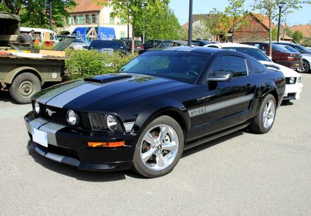 Ford mustang GT-CS (7ème bourse d'échanges autos-motos de Chatenois) 00