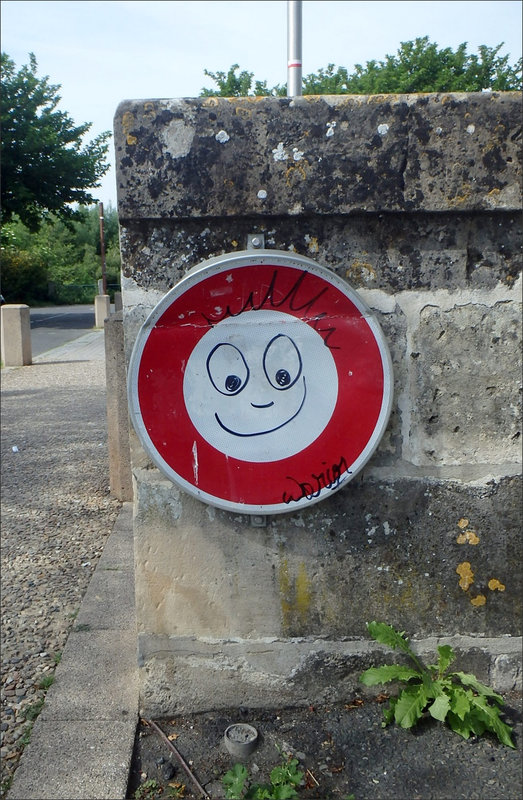 panneau smiley warior