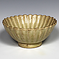 Chrysanthemum Petal Shaped Bowl, Vietnam, Trần dynasty (1225–1400)