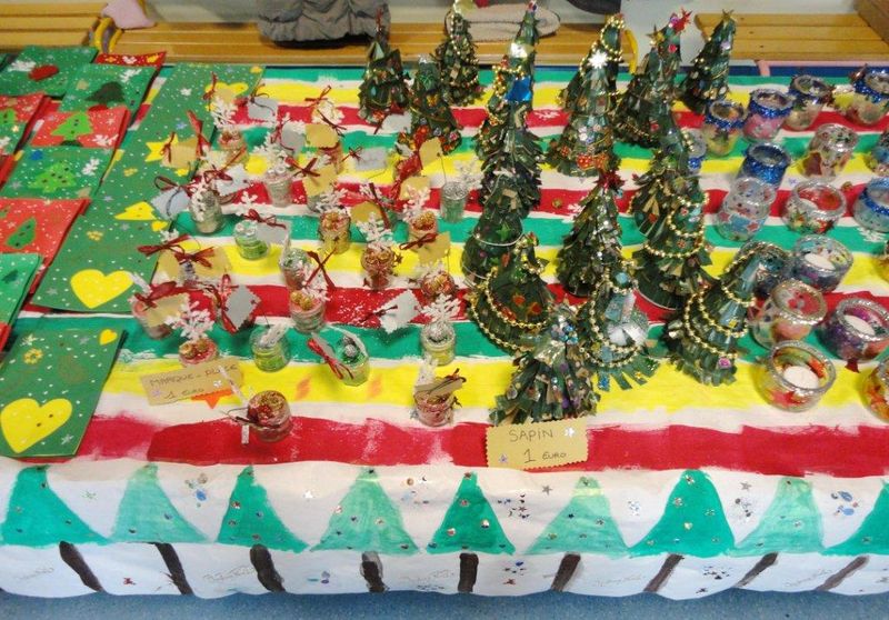 marché de noel - maternelle Ganges - Chemin des écoliers