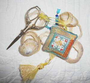 PENDENTIF_CISEAUX_ETE_FACE