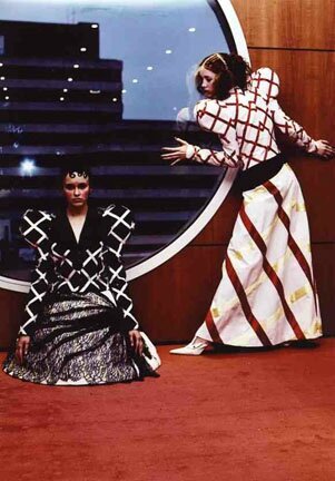 2 femmes marionnettes727
