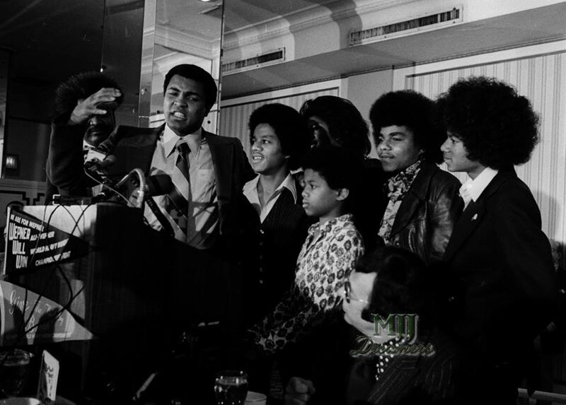 Frères De Sang Malcolm X Et Mohamed Ali Michael Jackson et Mohamed Ali - On Michael Jackson's footsteps