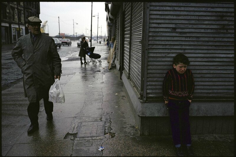 852597-the-crying-child-photo-raymond-depardon-magnum (1)