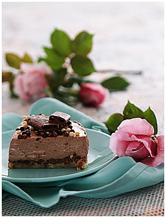 Royale à la pralinoise  Gateau pralinoise, Gâteau chocolat croustillant,  Recette chocolat