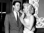 1953_win_Archerd__gossip_columnist_with_Marilyn_Monroe_in_1953