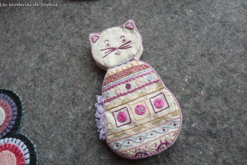 Chat range-aiguille un chat dans l'aiguille (5)
