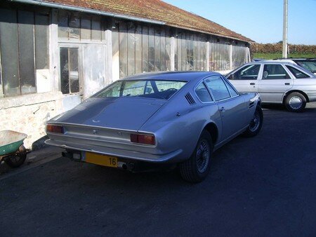 AstonMartinV8Ar