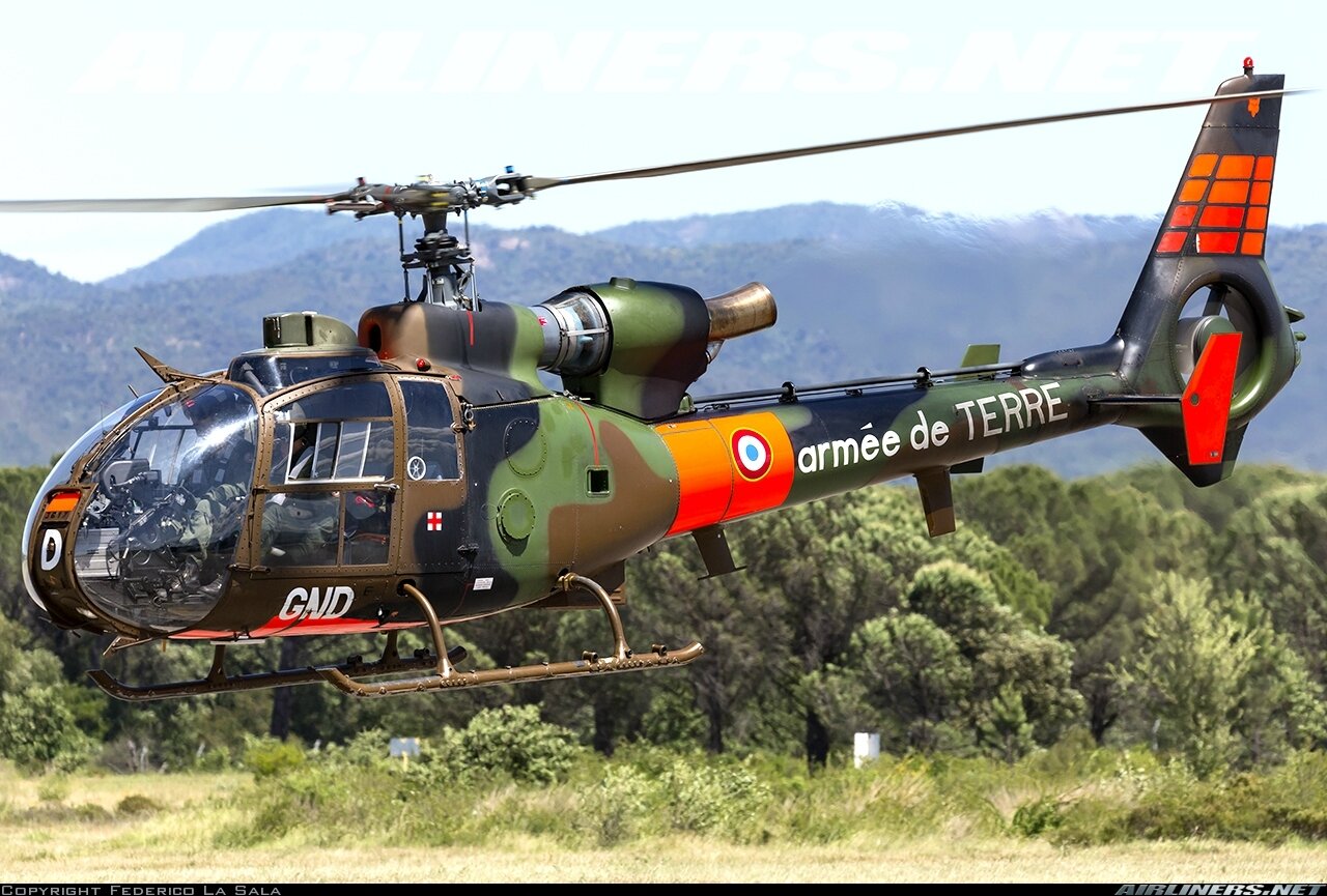 Accident de GAZELLE  dans le Var l  Arm e  de Terre d plore 