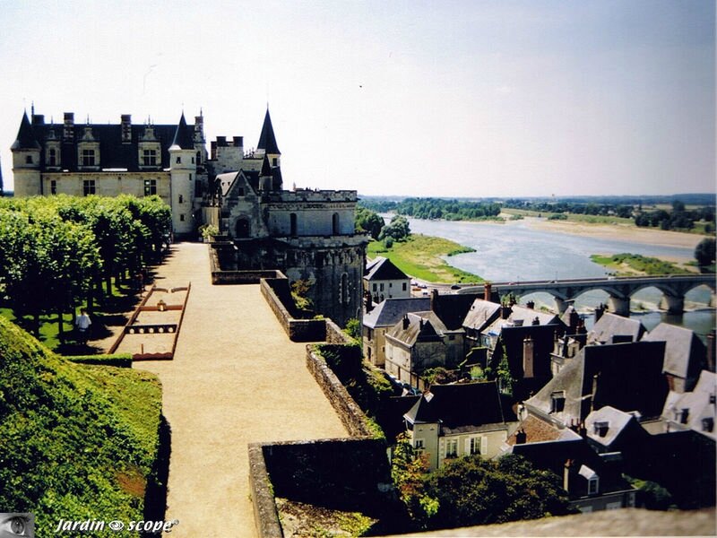 Vue sur la Loire depuis le Château d'Amboise