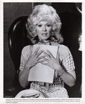 tv_1974_the_sex_symbol_connie_stevens_01