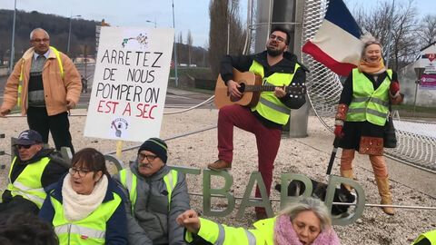 capture-d-ecran-de-la-video-d-antonin-froideveaux-enfile-ton-gilet-1_6138376