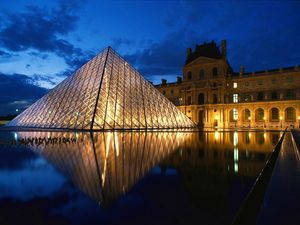 Louvre Paris2