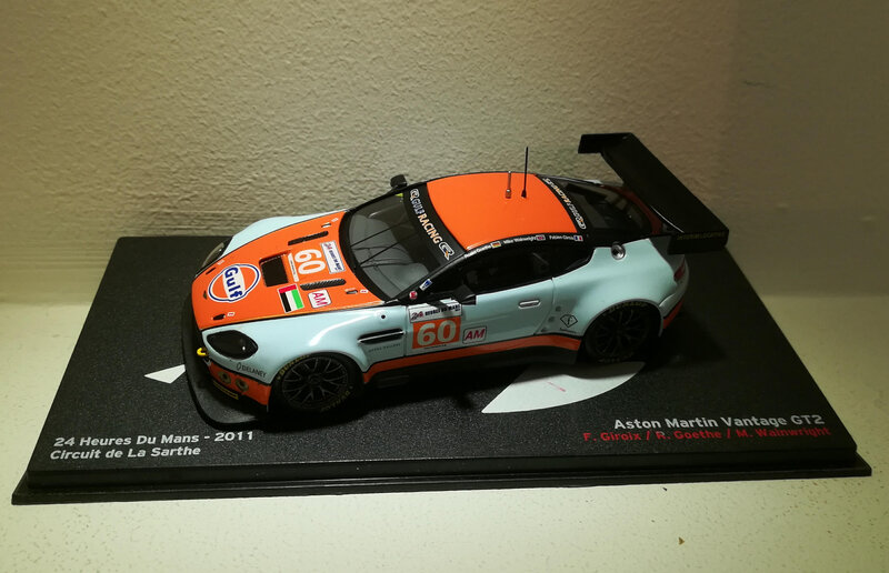 Aston Martin Vantage GT2 (Ixo)