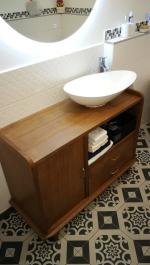 meuble de salle de bains vintage