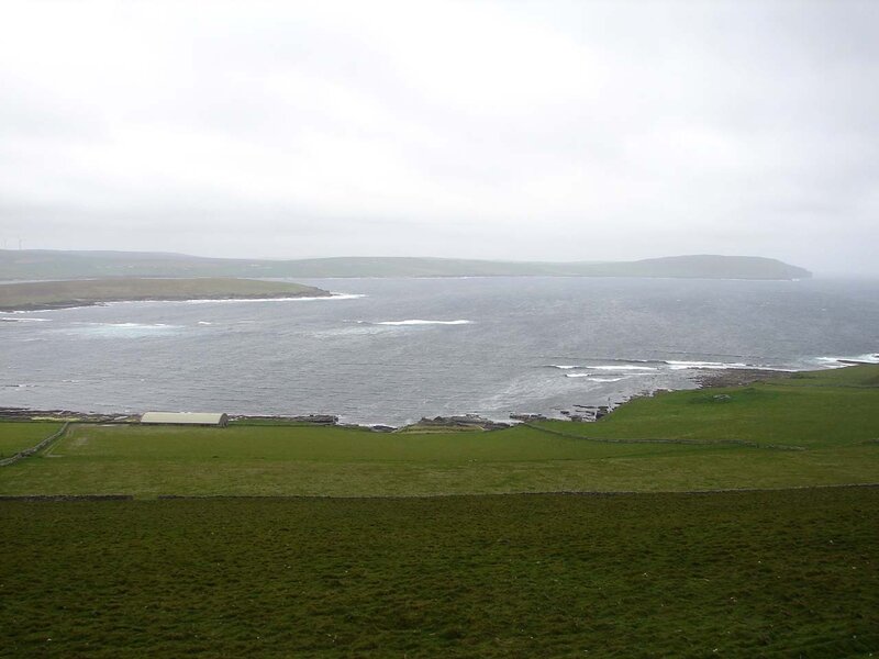 Rousay_Midhowe_cairn_1