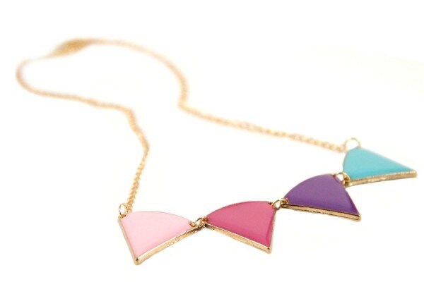 chaine-pendentif-collier-triangle-bijoux-chérie