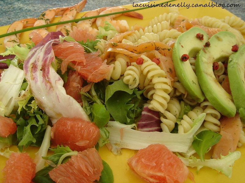 Sauce salade à l'huile d'avocat, vinaigre de ciboulette et