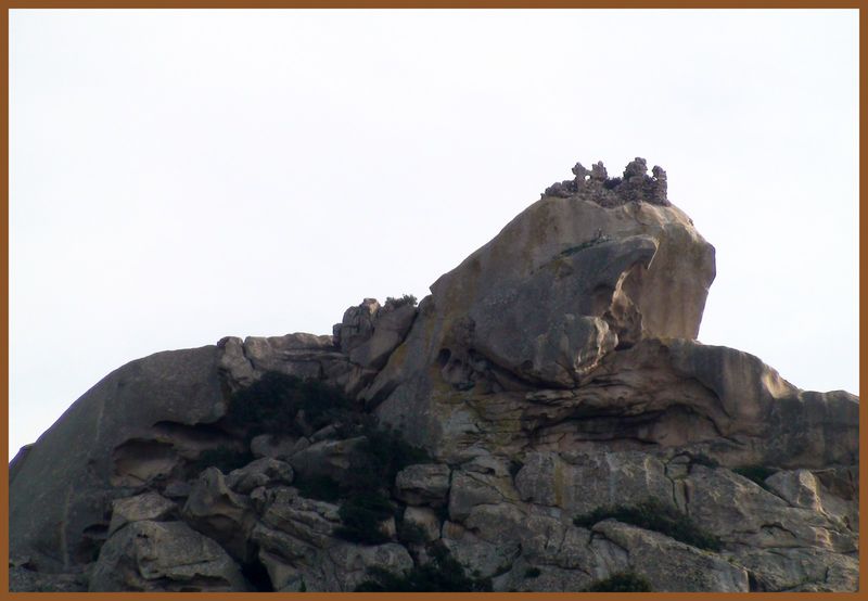 Le rocher du Lion de Roccapina, Grand Sud Corse... Photo de ANTROPOMORPHES INSULAIRES Le rocher du Lion de Roccapina, Grand Sud Corse... Photo de ANTROPOMORPHES INSULAIRES