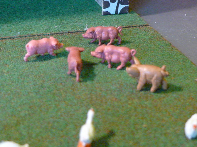 Une ferme miniature vintage ! Un joli jouet avec ses personnages et animaux  - Loulou et Gaga