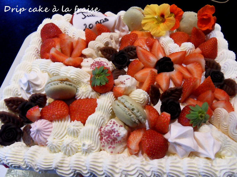 drip cake à la fraise3