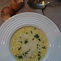 Stracciatela potage romain à l'oeuf