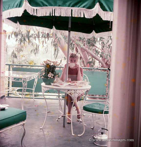1953-LA-UM-Umbrella-011-1