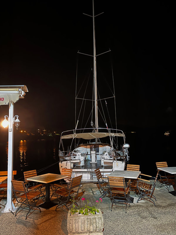 Sasha amarré devant la Konoba Riva (Sobra, Mljet) 25 avril 2023