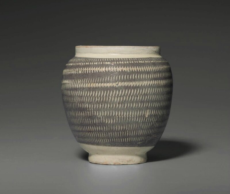 A Henan 'rouletted' ovoid jar, Northern Song dynasty, 12th century