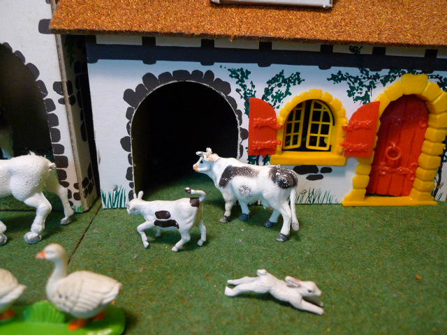 Une ferme miniature vintage ! Un joli jouet avec ses personnages et  animaux - Loulou et Gaga