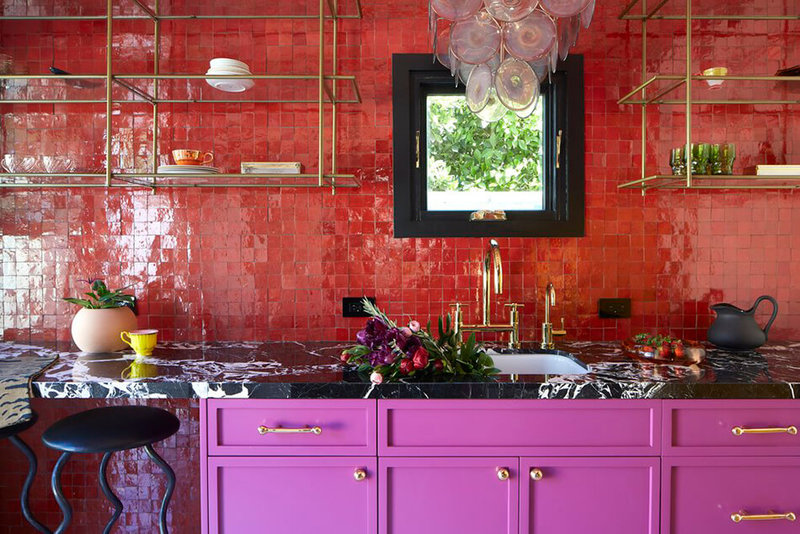 Black-Lacquer-Design-Cle-Tile-Kitchen