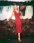Niagara_scene_054_publicity_021_by_bruno_bernard_1c