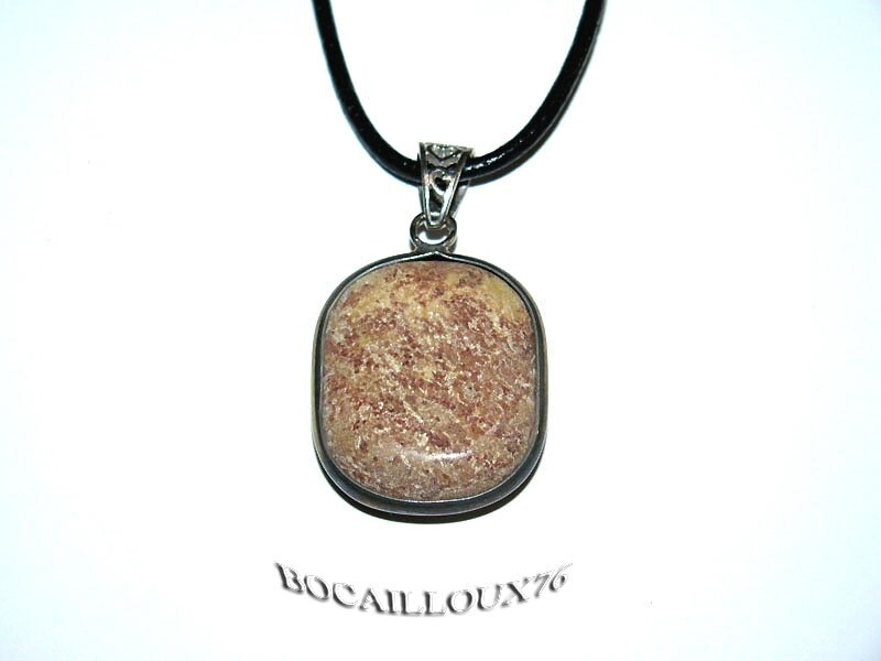 PENDENTIF CABOCHON BOIS SILICIFIE 1