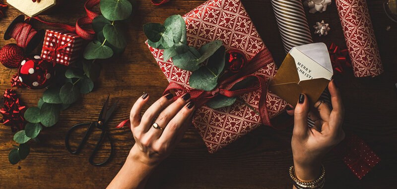 Cadeaux-de-Noel-3-idees-originales-pour-les-emballer_exact1900x908_l