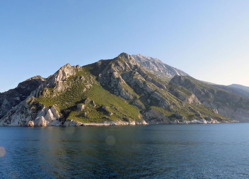 Mount_Athos_(7698222302 auteur author michael clarke stuff 27 avril 2012)