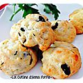 cookies féta olives noires et parmesan - la cuisine d'anna purple
