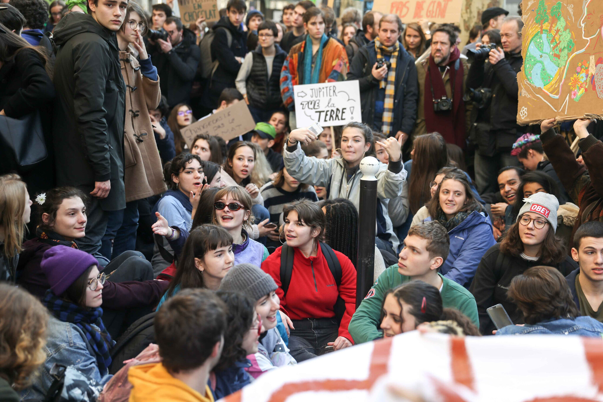 Timide début de mobilisation des jeunes pour le climat à Paris. © Michel Stoupak. Ven 15.02.2019, 14h20m51.