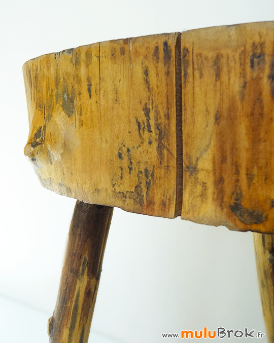 TABOURET-TRAITE-TRIPODE-5-muluBrok